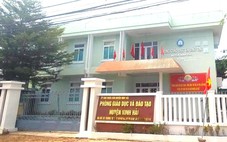 Nhà trường tham quan, dã ngoại cuối năm học bằng tiền tự đóng góp, sao bị dừng?