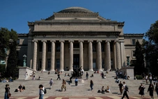 Chính sách nhập cư của Tổng thống Trump đe dọa nguồn thu của Đại học Columbia
