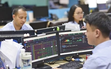 Vận hành hệ thống giao dịch chứng khoán mới: Nhà đầu tư chờ bước chuyển lớn