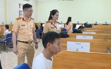 Lần đầu tiên Công an Thanh Hóa tổ chức sát hạch, cấp giấy phép lái xe