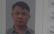 Hàng chục người truy lùng nghi phạm đâm hàng xóm tử vong rồi bỏ trốn