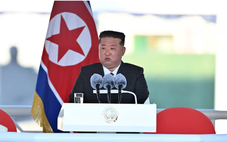 Ông Kim Jong Un nổi giận vì sự cố trong lễ hạ thủy tàu chiến mới