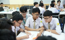 Siết dạy thêm để học sinh tự học: Cần có hướng dẫn, không bỏ mặc các em 'tự bơi'