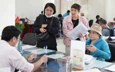 TP.HCM tìm hướng ra cho cán bộ dôi dư