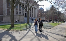 Truyền thông Trung Quốc: Harvard và Trung Quốc đang chung chiến hào
