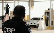 Chưa có quy định bắt buộc người Canada quét khuôn mặt tại biên giới Mỹ