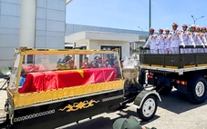 Bắt đầu đưa linh cữu nguyên Chủ tịch nước Trần Đức Lương về quê nhà Phổ Khánh