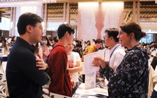 Mỹ dừng lịch phỏng vấn visa du học, du học sinh tìm hướng xử lý