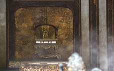 Ngai vàng triều Nguyễn không phải là bảo vật quốc gia đầu tiên bị xâm hại ở Huế