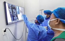 Tán sỏi thận bằng laser qua da cho 2 bệnh nhân ở Đồng bằng sông Cửu Long