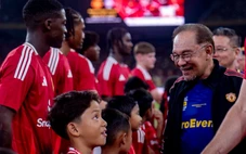 Thủ tướng Malaysia chúc Man United không xuống hạng ở mùa sau