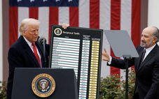 NÓNG: Tòa án Mỹ chặn hầu hết mức thuế quan ông Trump áp lên các nước