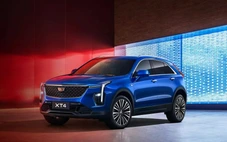 Xe sang Cadillac XT4 2025 'rẻ như cho' khi ra mắt Trung Quốc, chỉ bằng một nửa giá tại Mỹ
