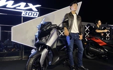 Yamaha XMAX 300 2025 ra mắt Việt Nam: Giá 140 triệu, thêm vài trang bị đấu Honda SH 350i