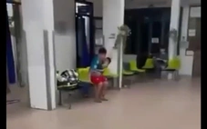 Bệnh viện Nam Định bác thông tin ‘nộp đủ tiền mới cấp cứu’ bệnh nhi