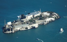 Ông Trump tuyên bố sẽ mở lại nhà tù Alcatraz khét tiếng