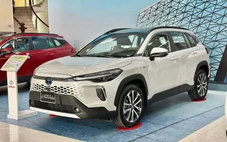 Toyota Corolla Cross giảm giá nhiều nhất 46 triệu đồng, giá khởi điểm còn 779 triệu