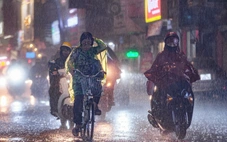 Miền Bắc nắng nóng diện rộng trước khi mưa dông do không khí lạnh