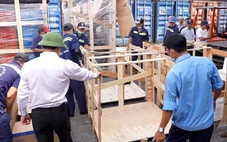 Phát hiện thuốc lá lậu gần 6 tỉ đồng trong lô hàng gạch lát nền, ghế sofa... tại cảng Cát Lái