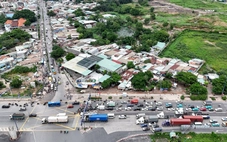 Toàn cảnh 22.000m² chưa giải tỏa, nhánh cầu vượt An Phú nằm im dù sát hạn về đích