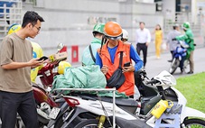 Shopee thêm phí mới, tự động cắt trực tiếp từ doanh thu của tiểu thương online