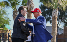 Ông Trump 'sẵn sàng hòa giải' với tỉ phú Elon Musk sau cuộc khẩu chiến dữ dội