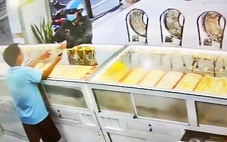 Mua vàng theo ‘kiểu lạ’, người đàn ông ở Cà Mau bị bắt
