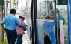 Miễn vé đi 28 tuyến xe buýt ở TP.HCM cho khách thanh toán không tiền mặt ngày 16-6