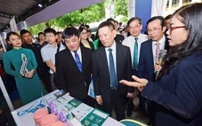 BIDV: Thanh toán không dùng tiền mặt 'cứu nguy' cho môi trường