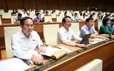 Quốc hội: Trợ cấp thất nghiệp hàng tháng bằng 60% mức lương bình quân 6 tháng đóng bảo hiểm gần nhất
