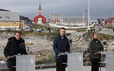 Tin tức thế giới 16-6: Nhà máy lọc dầu Ukraine bị nã tên lửa; Ông Macron tới Greenland