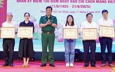 Quân khu 7 trao bằng khen cho các tập thể, cá nhân xuất sắc trong phối hợp tuyên truyền