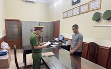 Khám xét kho hàng của chủ kênh TikTok 'Gia đình Hải Sen' phát hiện hàng trăm nghìn hộp siro giả