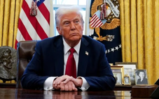 Xung đột Israel - Iran: 'Nước cờ kép' của ông Trump