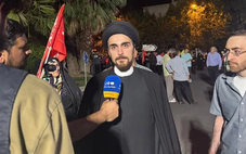 Cháu của cố đại giáo chủ Iran xuống đường giữa lúc Israel không kích Tehran