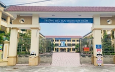 Vụ thầy giáo bị tố gạ tình, đánh bảo vệ nhập viện vẫn được đi dạy: 'Nên cho ra khỏi ngành giáo dục'