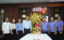 Công an, Viện kiểm sát, Tòa án nhân dân TP.HCM thăm, chúc mừng báo Tuổi Trẻ