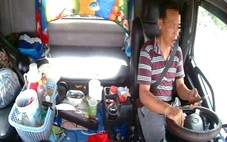 Phạt nặng, nhưng nhiều tài xế vẫn vừa dùng điện thoại vừa lái xe trên cao tốc