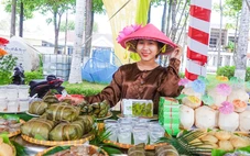 Khách đến Hà Tiên mê lắm bánh bò, bánh bao đùm, bún xiêm lo
