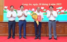 4 ủy viên Ban Thường vụ Tỉnh ủy Long An nghỉ hưu trước tuổi