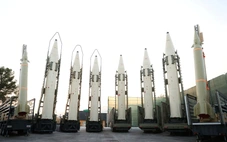 Sau màn ném bom của Mỹ, Iran kiềm chế hay trả đũa?