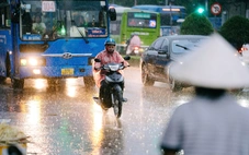 Thời tiết hôm nay 25-6: Áp thấp nhiệt đới ở Biển Đông, Nam Bộ chiều tối mưa to đến rất to