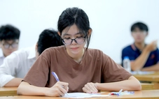 Gợi ý bài giải môn văn thi tốt nghiệp THPT 2025