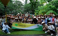 Đoàn tư vấn viên ưu tú của Cathay Life tham quan Đà Nẵng