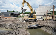 Thi công cao tốc Biên Hòa - Vũng Tàu gây ngập úng nhà dân