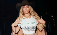 Beyoncé bị chỉ trích vì mặc áo chống người bản địa trong tour diễn Cowboy Carter