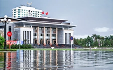 Trung tâm Bắc Giang ngập sâu sau mưa lớn