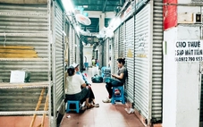 Xuất hóa đơn điện tử khi bán hàng: Nhiều tiểu thương đóng sạp chờ... hướng dẫn?
