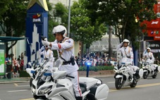 Mãn nhãn tổng duyệt biểu diễn màn tiêu diệt khủng bố, bảo vệ yếu nhân... giữa trung tâm TP.HCM
