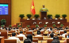 Đại biểu Quốc hội mặc áo có logo không gắn lợi ích vật chất không phải là quảng cáo, nhưng...
